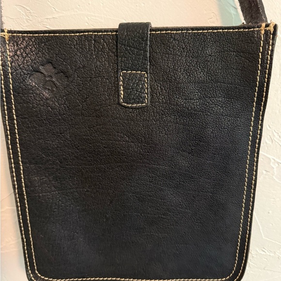 Patricia Nash Black Tumbled Leather Crossbody Bag Contrast Stitching Brass Buckl - Picture 3 of 7